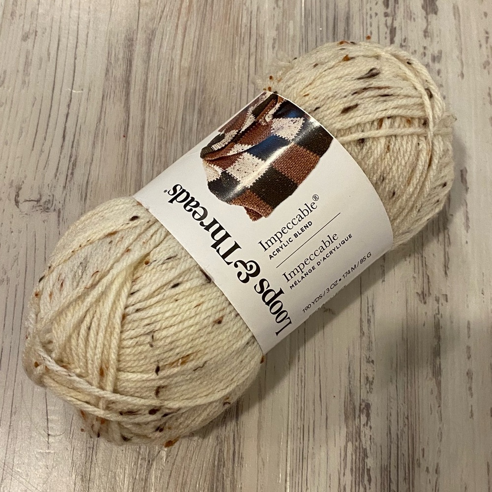Loops & Threads Impeccable Speckled Yarn - Cream Aran Tweed Yarn Skein NWT